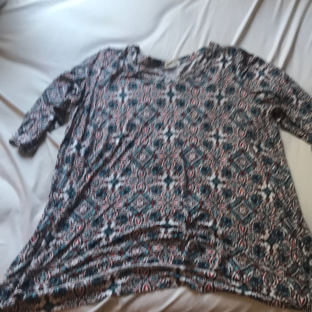 Flowy shirt / top